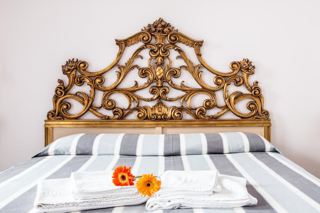 Palazzo Angelelli Bed & Breakfast Gallipoli Dış mekan fotoğraf